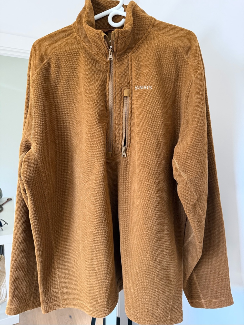 Premium fleeces/shirt - Simms, BYLT, Helly Hanson